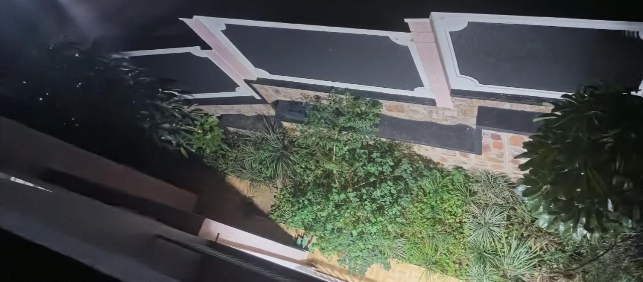 Puma Aparthotel - Nyarutarama Kigali Exteriör bild