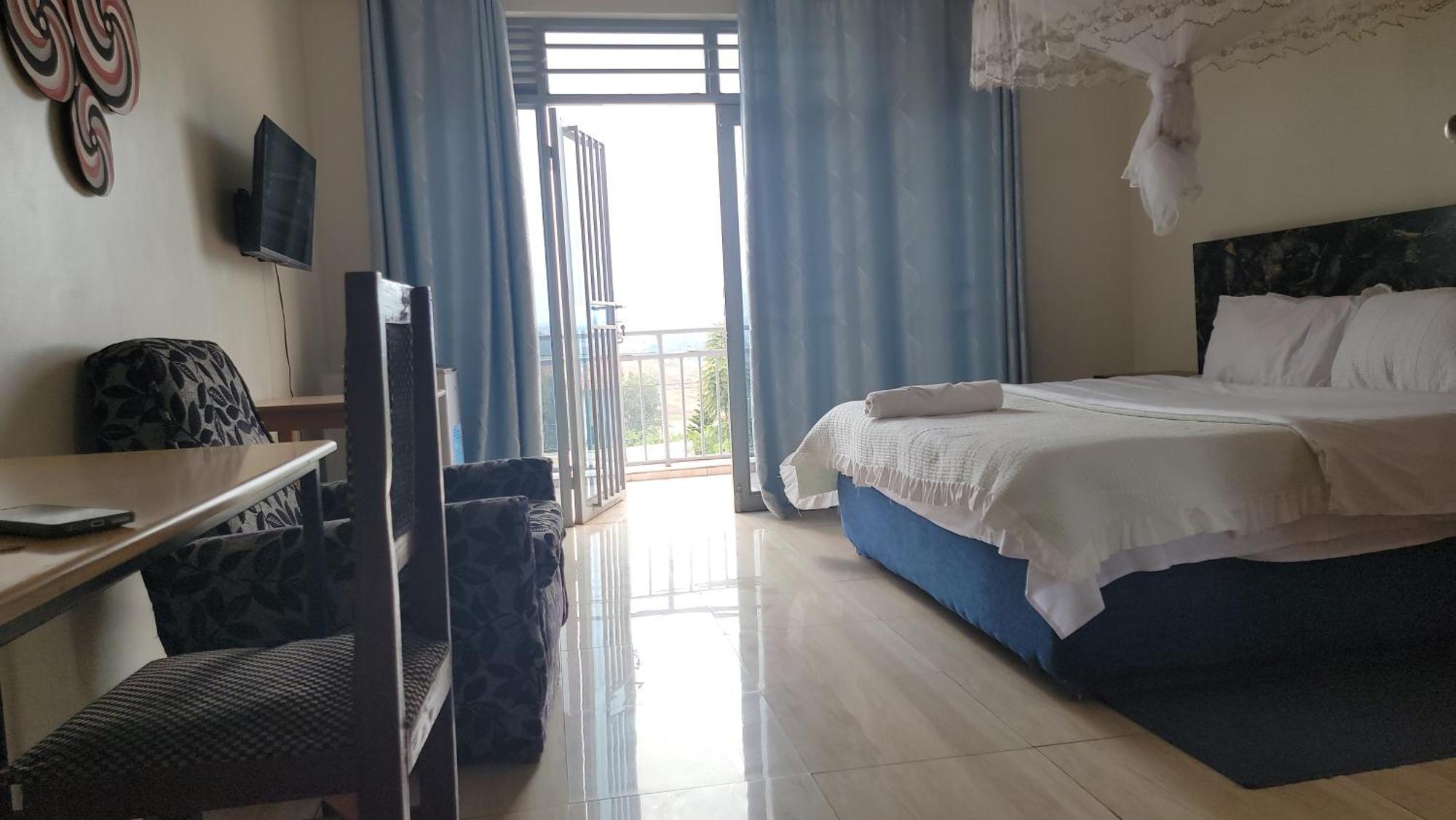 Puma Aparthotel - Nyarutarama Kigali Exteriör bild
