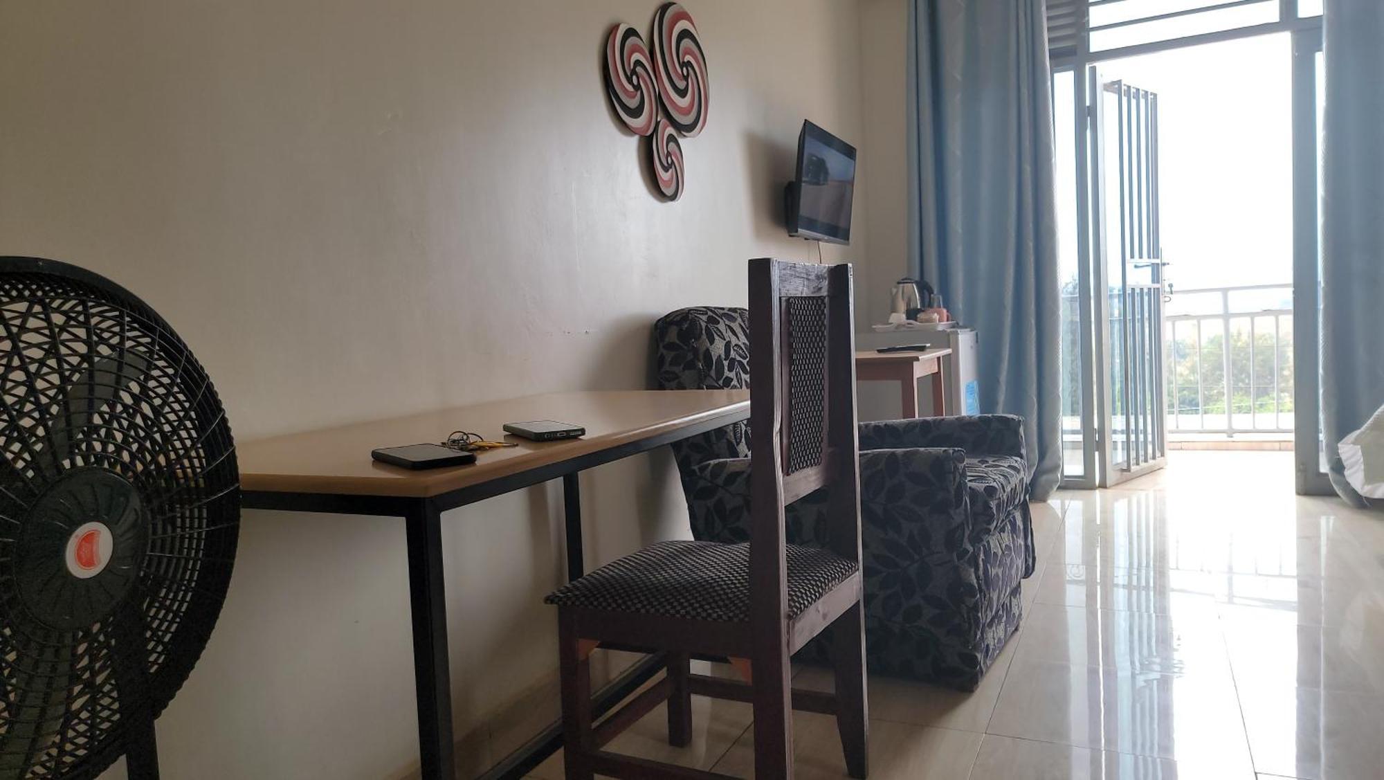 Puma Aparthotel - Nyarutarama Kigali Exteriör bild