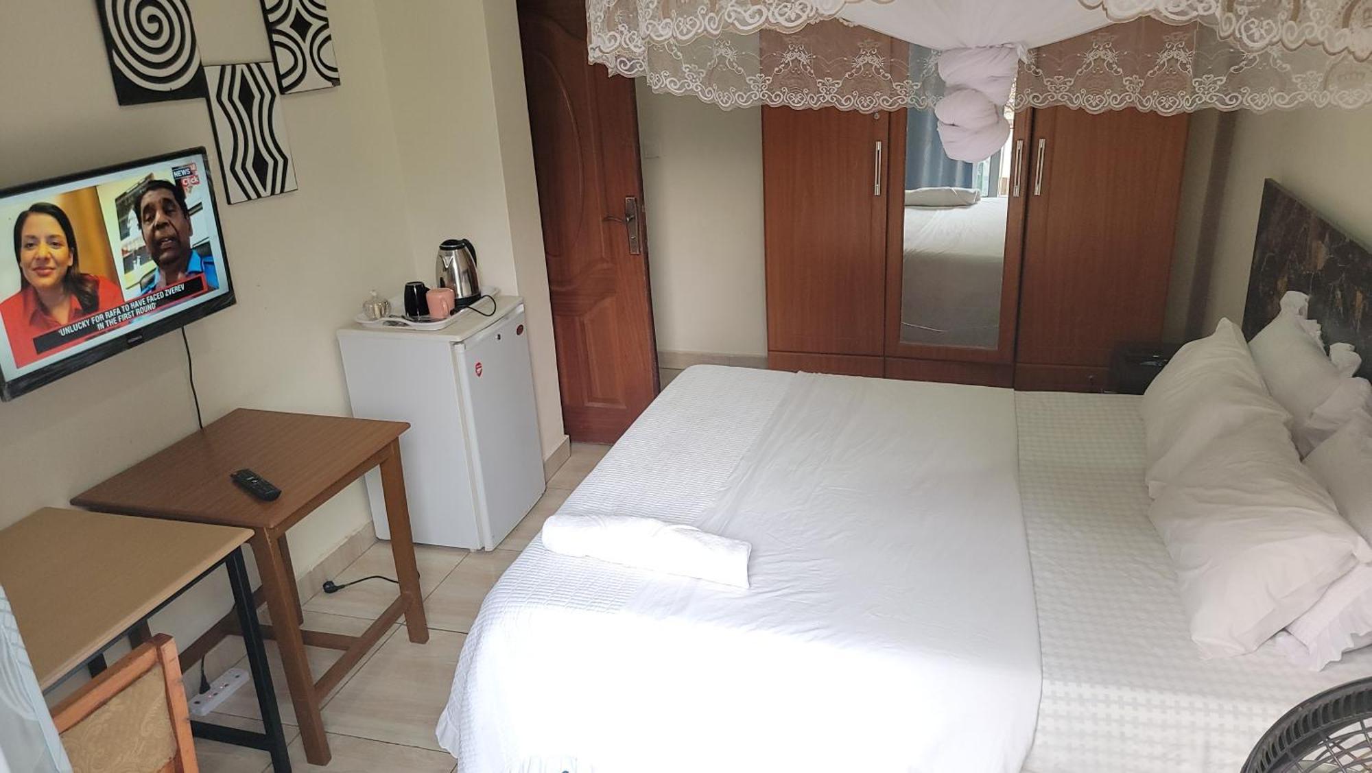 Puma Aparthotel - Nyarutarama Kigali Exteriör bild